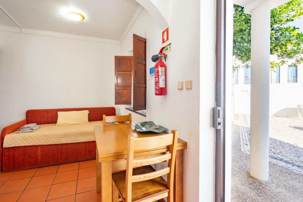 Apartamentos Patio Victoria By Umbral Vila Nova de Milfontes Buitenkant foto