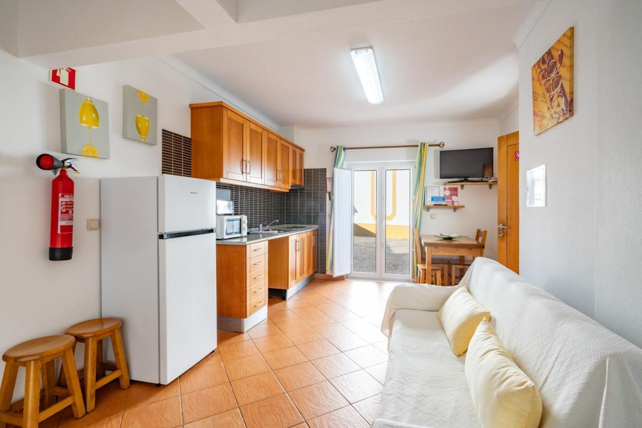 Apartamentos Patio Victoria By Umbral Vila Nova de Milfontes Buitenkant foto